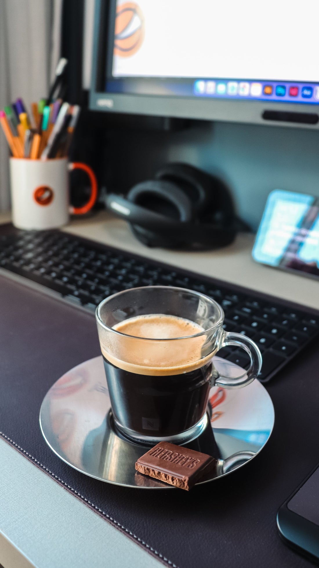The 3 PM Slump Is Not Laziness: Why Long Workdays Need More Than a Coffee Refill